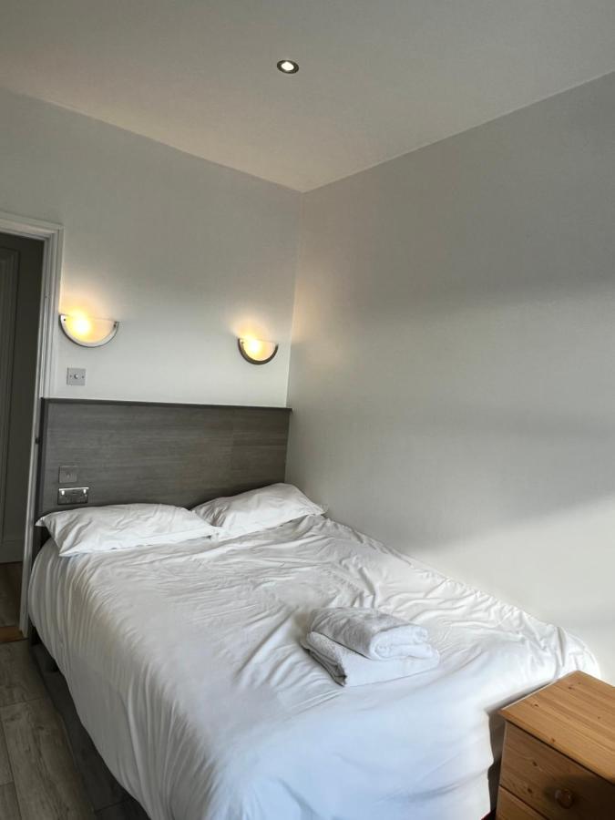 Entire Two Double Bedrooms Flat With River Yare View H6 Great Yarmouth Exterior photo